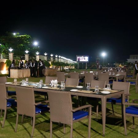 Hotel Deepali Sagar  Экстерьер фото